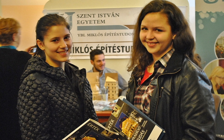 akos-20150115 palyavalasztas3