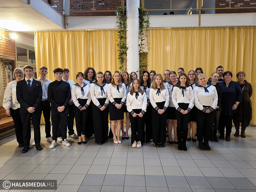 Ápolják anyanyelvünket a bibós diákok