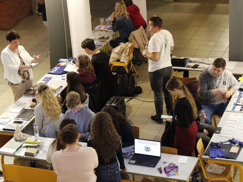 Pályaválasztási nap volt a Bibó István Gimnáziumban