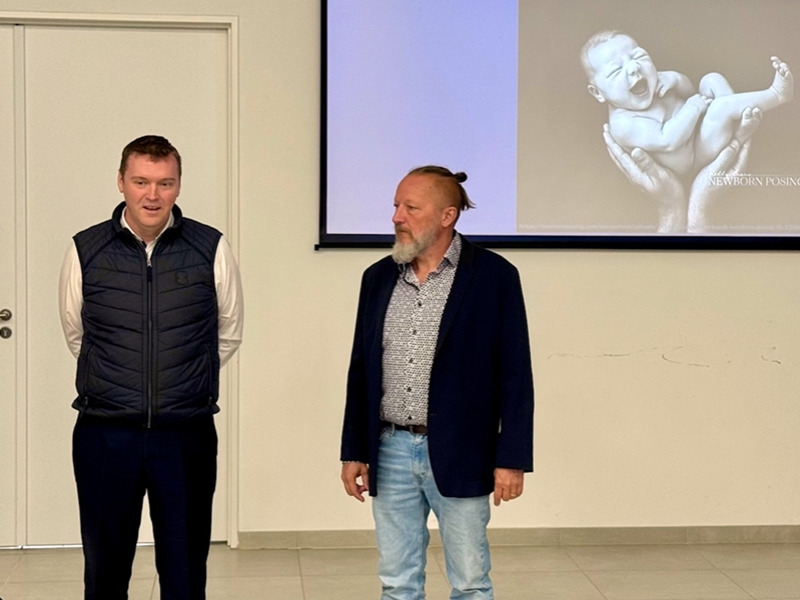 Üzleti reggeli a nőgyógyászati alapítvány támogatásáért