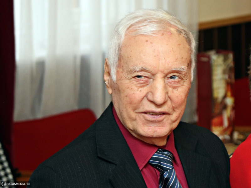 A 85 esztendős Bíró Sándort köszöntötték