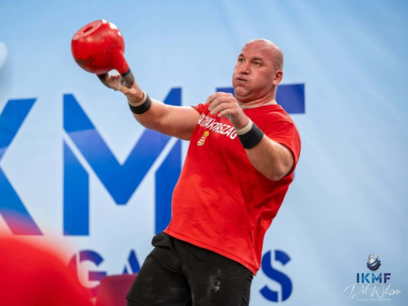 Csernák Zsolt ezüstérme a kettlebell világbajnokságon