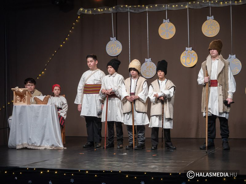 Kertvárosi 35 - karácsonyi gálaműsor