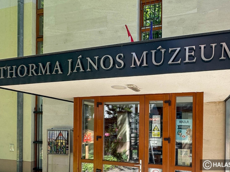 Múzeumi hírek: sikeres pályázat és Baráth-kiállítás