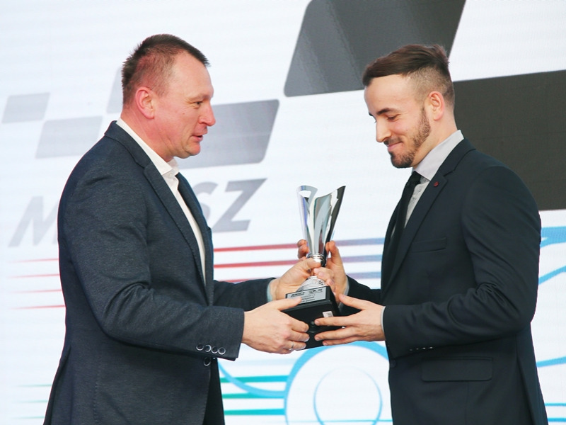 Csuti Zoli átvette az Európa-bajnoki serlegét