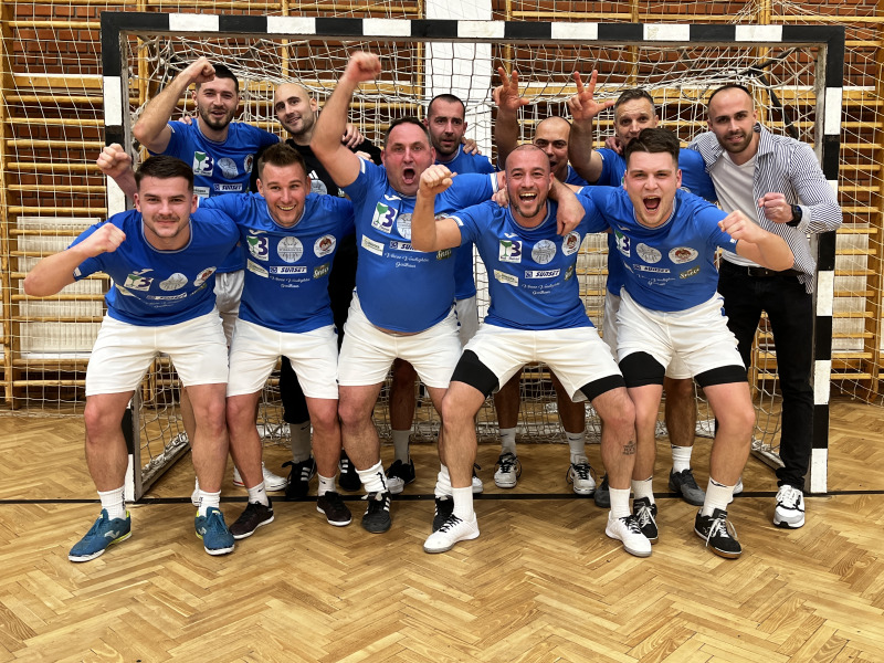 Izgalmas végjáték után védte meg a bajnoki címét a Rose