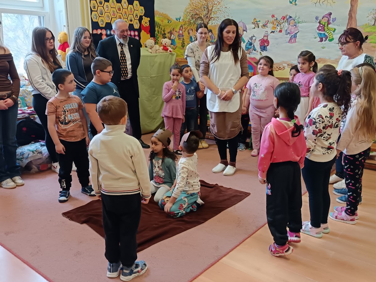 Halasi Jótékonysági Medvenap sok ajándékkal