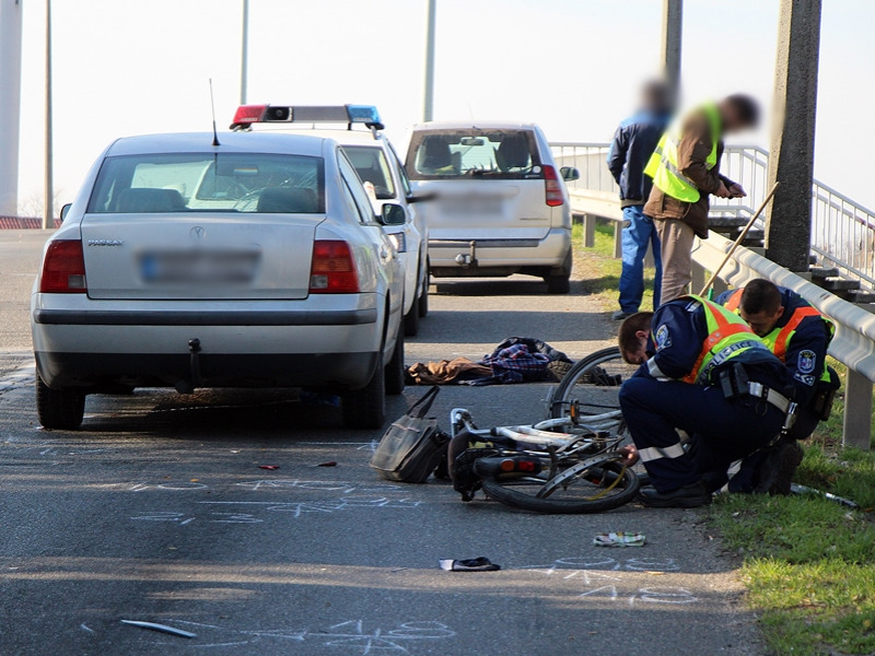 Halálos baleset a felüljárón, vádat emeltek a sofőr ellen
