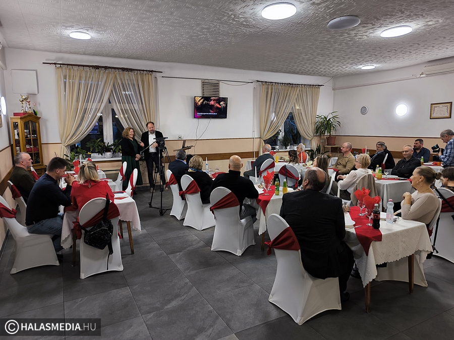 Mitől működik jól hosszútávon egy házasság? <small>(none)</small>