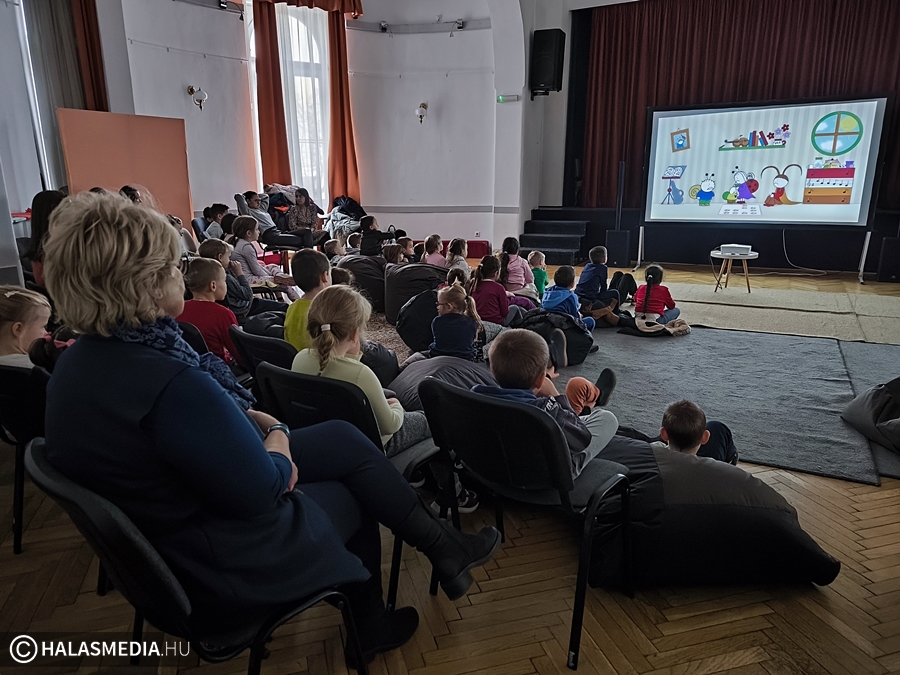 A rajzfilmeket ünnepeljük – mozizás a Közösségek Házában