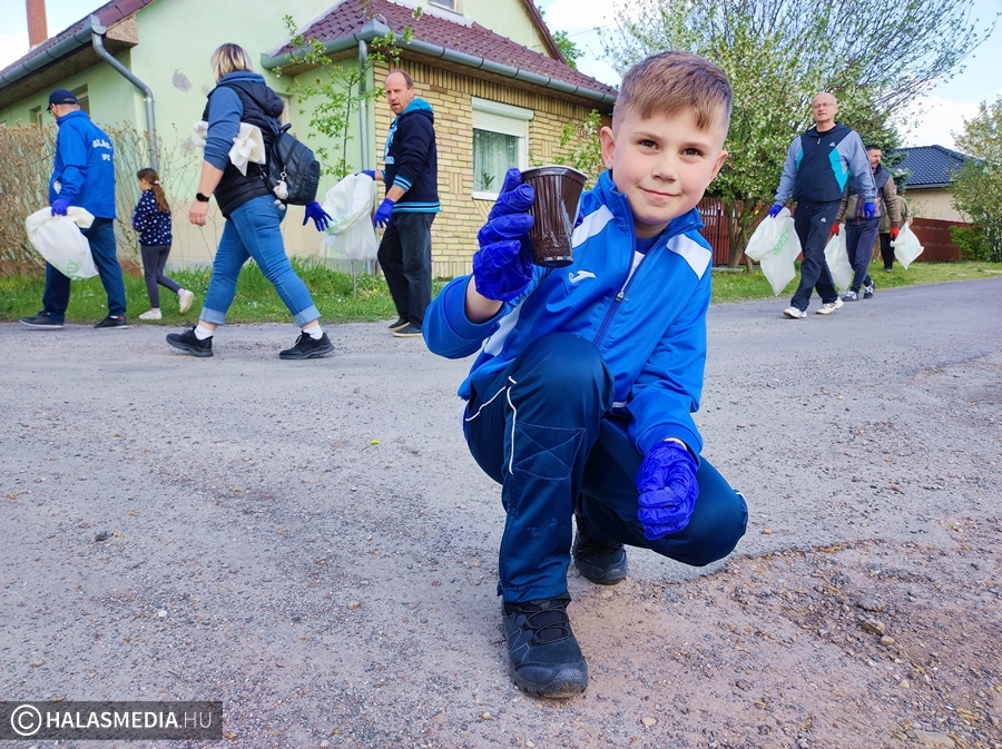 (►) Szorgos kezek szépítik Kiskunhalast