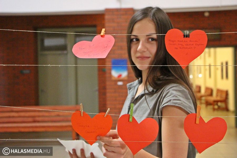 A jelszó: LOVE