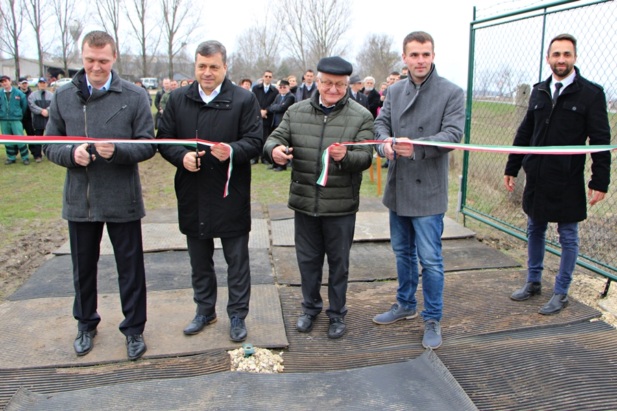 Napelempark termeli az áramot a Zsellér Kft-nél (galéria)