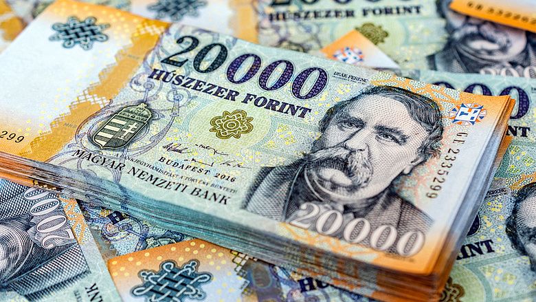 112 diák kap ösztöndíjat a várostól