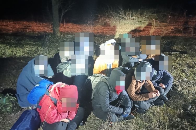 Migránsok, embercsempész Halason és Kelebián