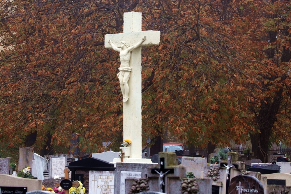 Temetők rendje, egyházi szertartások