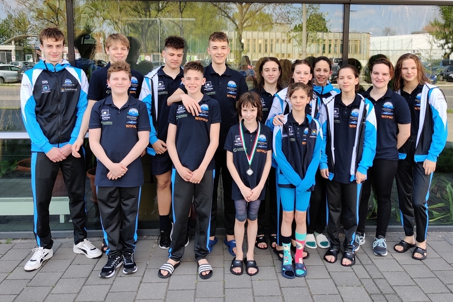 This time, Halas swimmers collected their medals in Keskemet