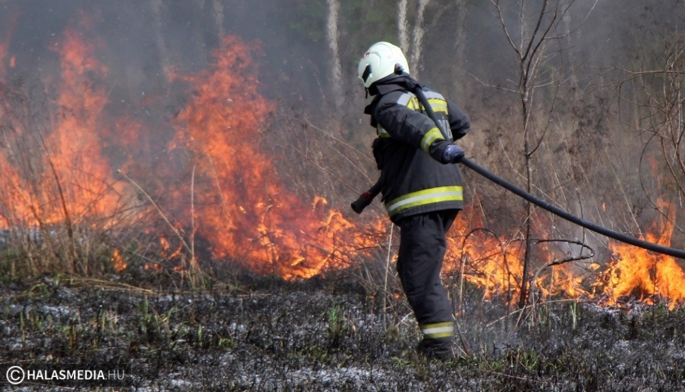 Szent Flórián napján is tisztelet a tűzoltóinknak!