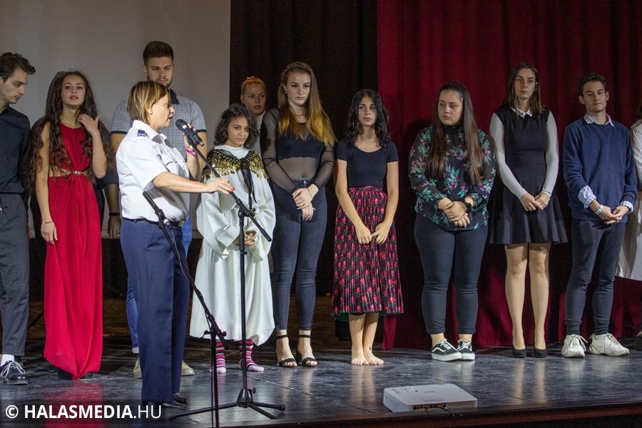 Kortársképzés – fiatalok bűnmegelőzési előadása fiataloknak (Galéria)