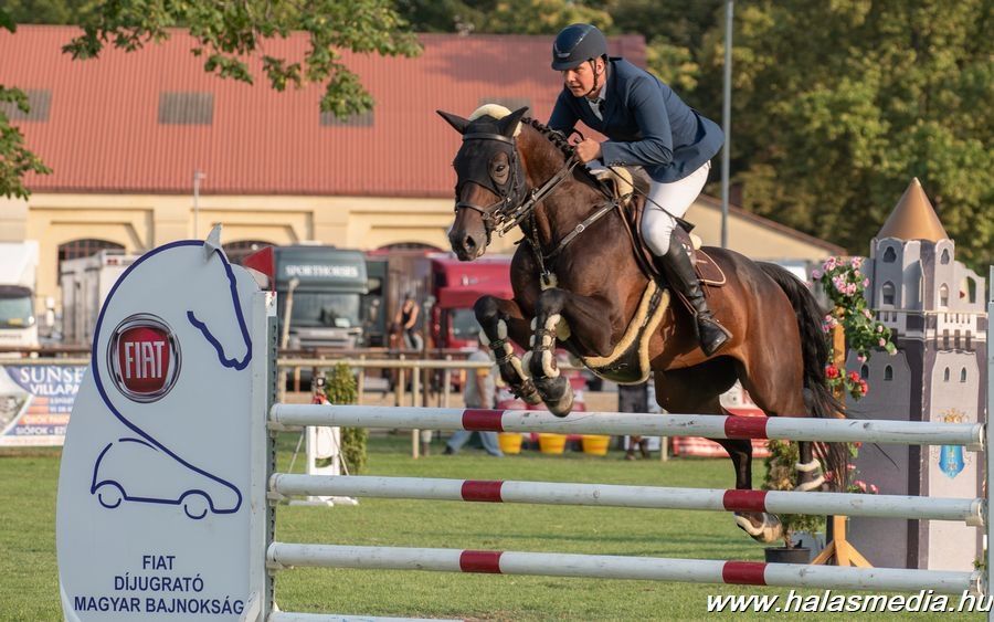 A championjelöltek első napi küzdelmei (galéria)