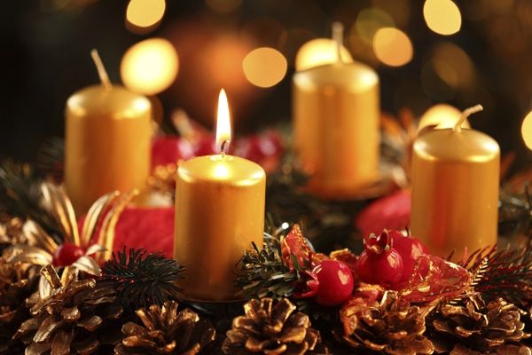 Advent - jön az első gyertyagyújtás 