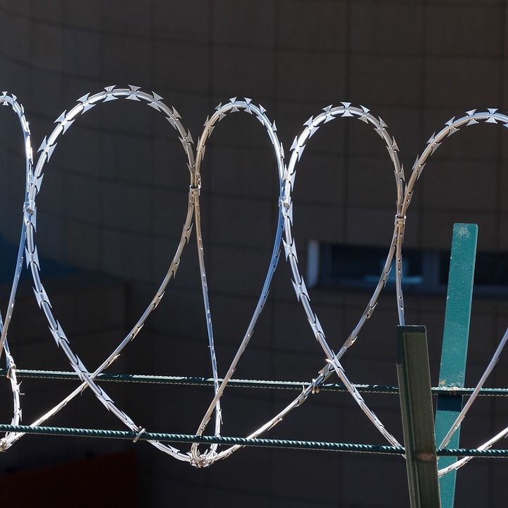A Magyar Közlöny is ír a tervezett halasi börtönről