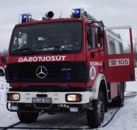 Kigyulladt egy fóliasátor