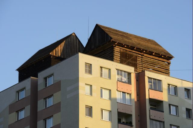 Faház a panelen