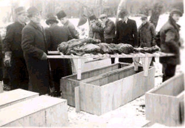 Sírjaik domborulnak