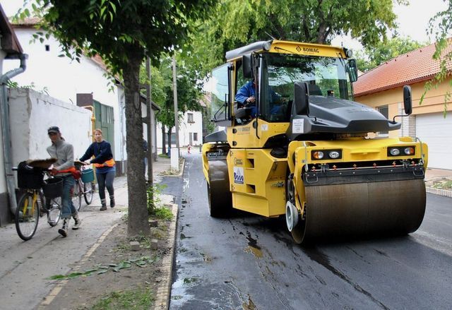 Kész a Szent Imre utca aszfaltja