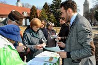 Népszavazási aláírásgyűjtésbe kezdett az LMP Kiskunhalason is