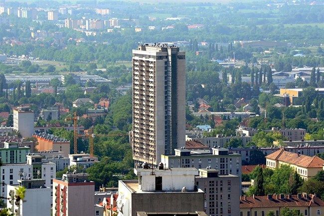 Szellemház-bontás