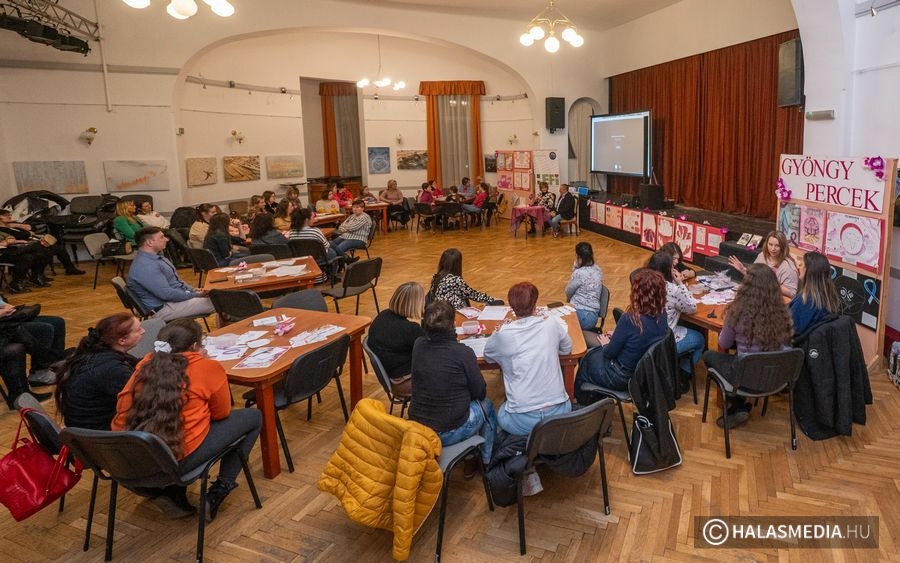 Gyöngysorok: kerekasztal beszélgetés a nők egészségéért