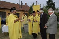 Bővült a Mézlovagrend