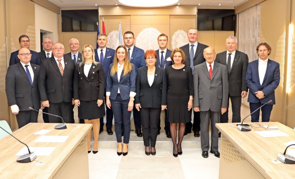 Esküt tett az új halasi képviselőtestület