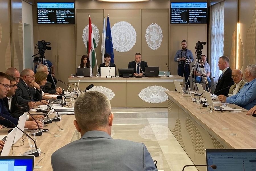 Ismét tanácskoznak a halasi képviselők
