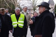 Demonstráció a főtéren (galériával)