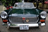 Elindult az őrült oldtimer futam