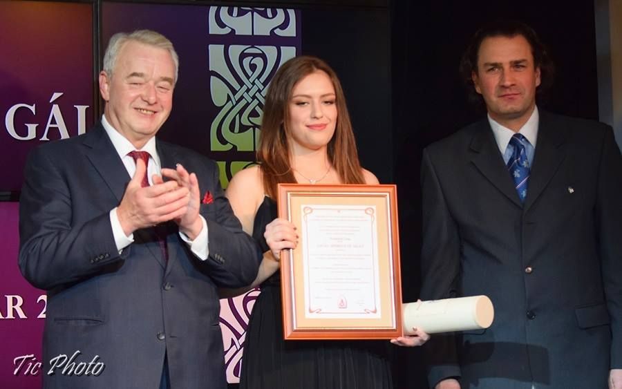 Díjazták Virágot a Tattersall átadón