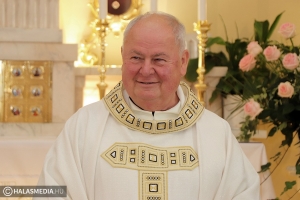 István atya ünnepi aranymiséje a Jézus Szíve Templomban (galéria)