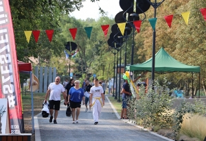 (►) Főzőverseny, betyárolimpia, kicsi bivaly a Csetényiben