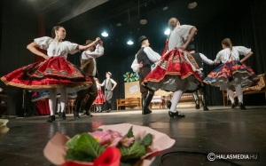 Néptánc-show a farsang jegyében a Kiskun Táncegyüttessel (galéria)